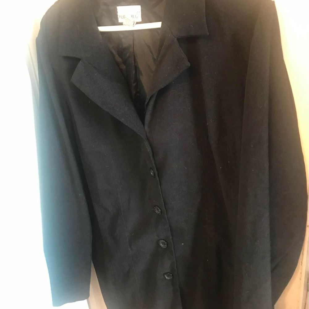 Women’s plus size 18/20W black dress coat jacket blazer with buttons and collar